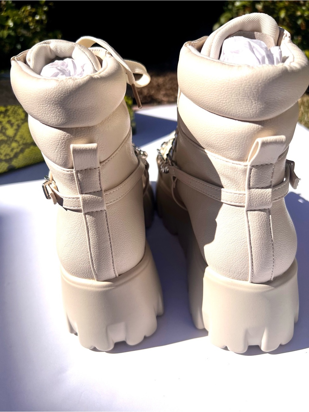 Chunky Platform Combat
Boots w/Silver Chains in Off White/Cream; Military Grunge - Picture 8 of 15